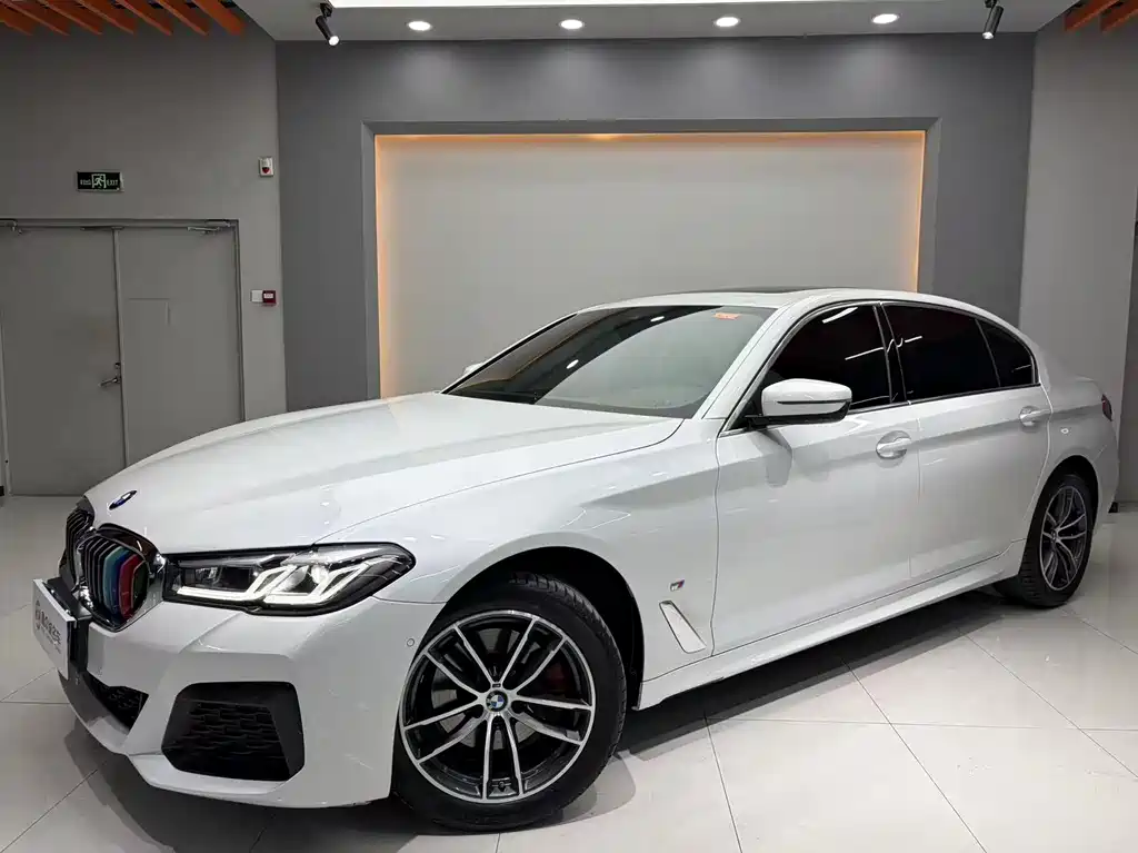 BMW 5 Series 2023