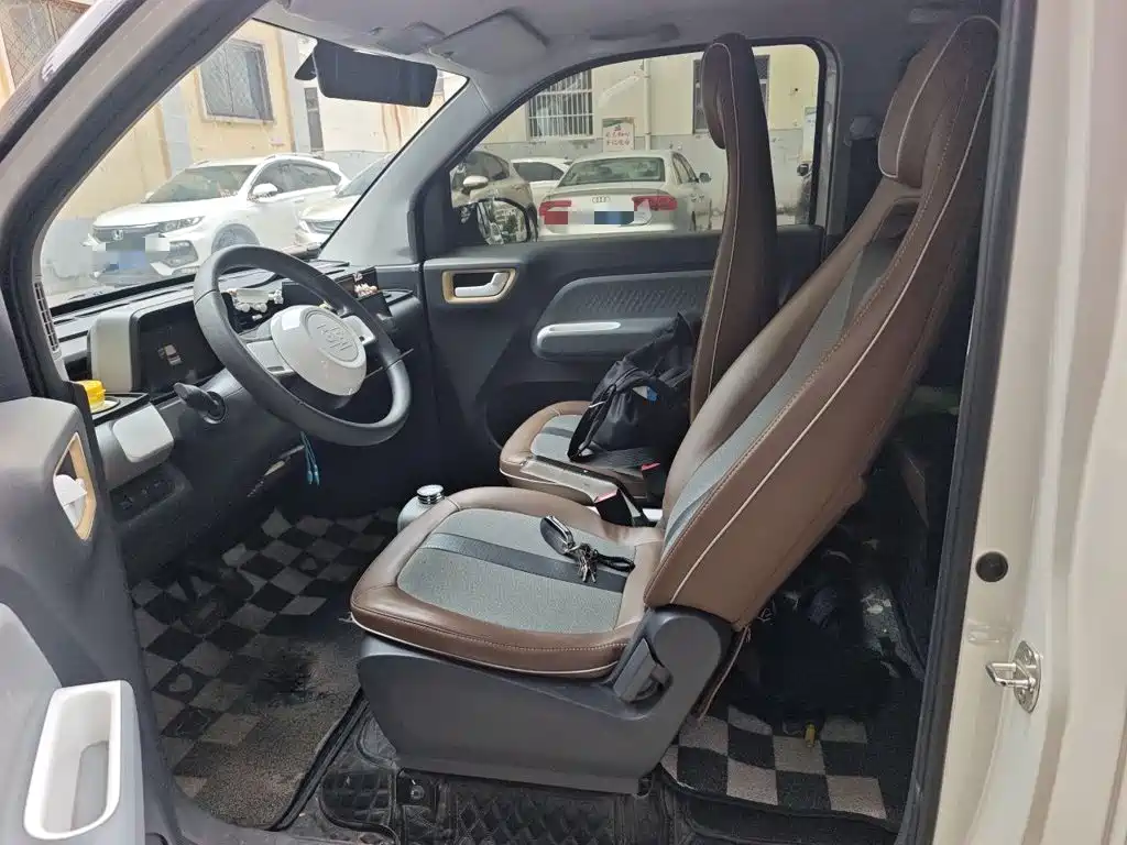 Wuling MINIEV — миниатюра 8