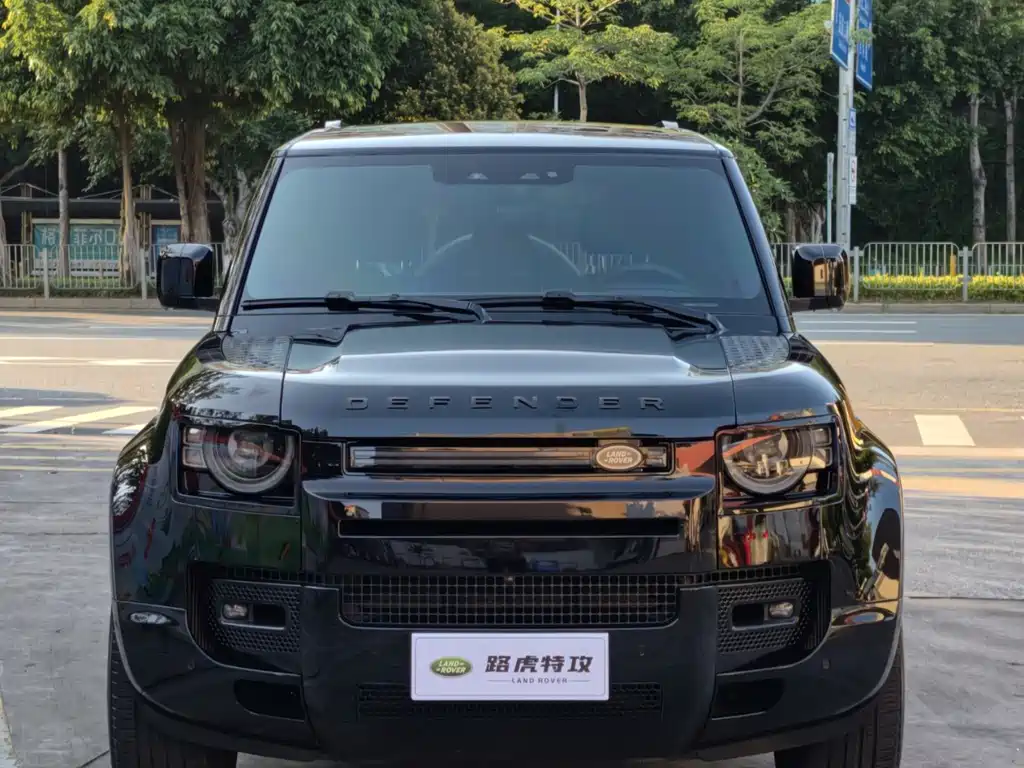 Land Rover Land Rover Defender 2025 110 3.0T P400 X-Dynamic HSE