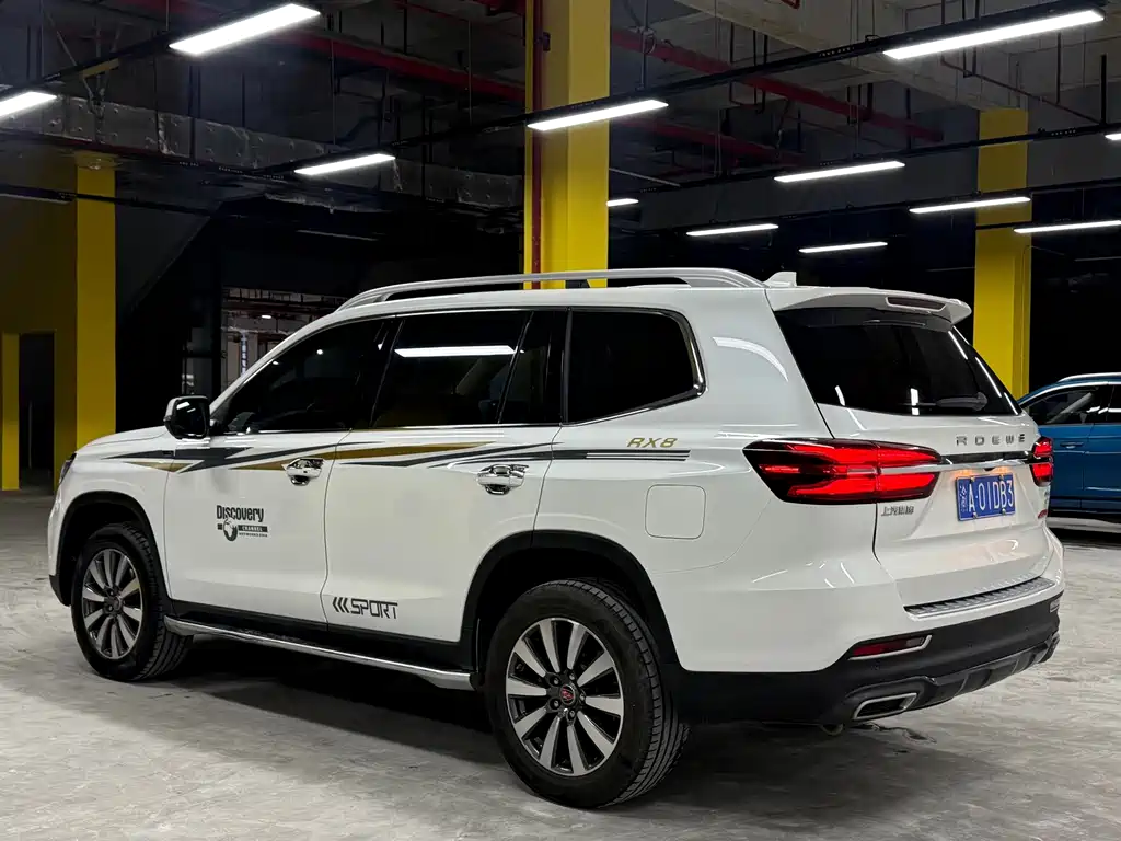 Roewe RX8 — миниатюра 6