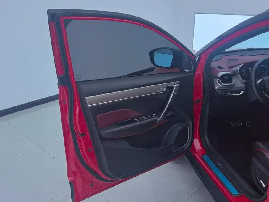 Geely Binyue — миниатюра 7