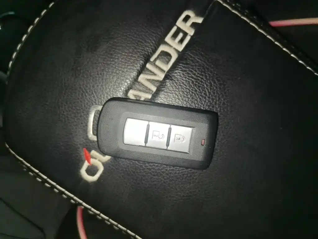 Mitsubishi Outlander — миниатюра 9