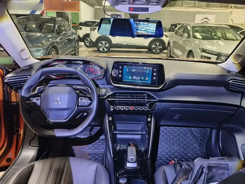 Peugeot 2008 — миниатюра 10