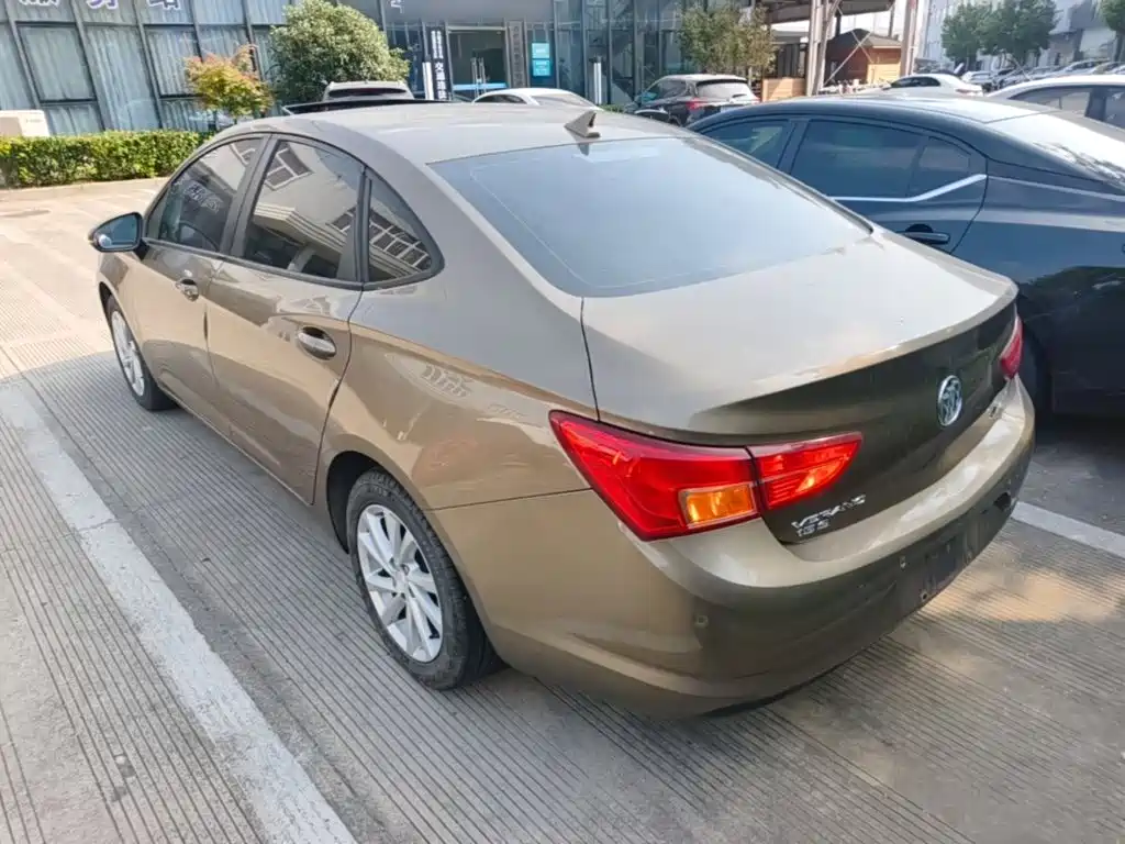 Buick Verano — миниатюра 5