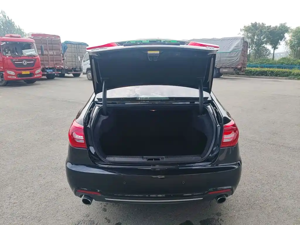 Hongqi Hongqi H7 — миниатюра 19