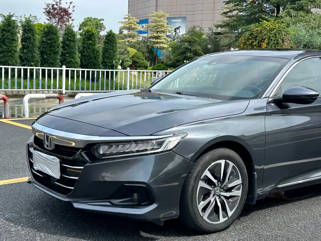 Honda Accord — миниатюра 11