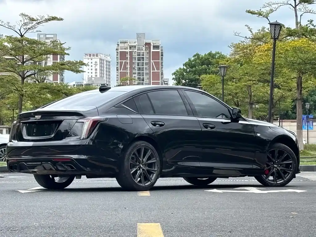 Cadillac CT5 — миниатюра 4