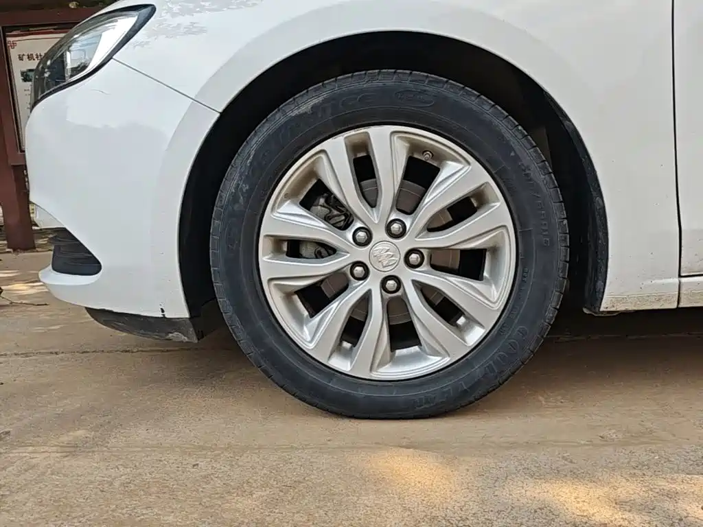 Buick Excelle — миниатюра 23