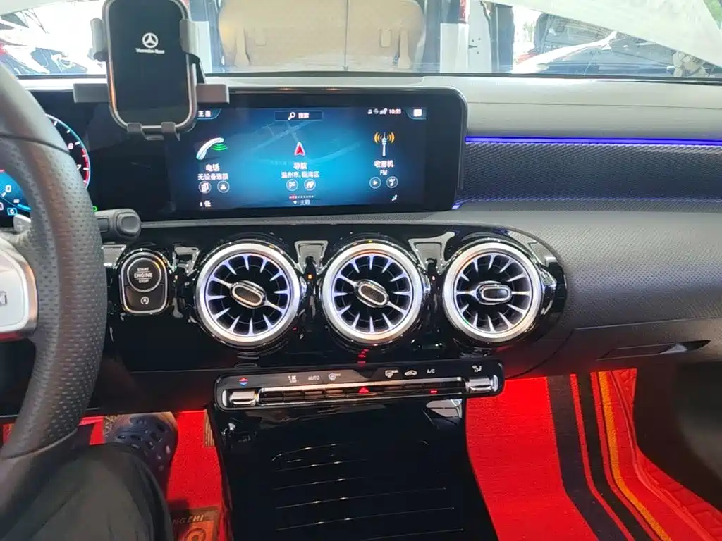 Mercedes-Benz A-Class — миниатюра 13