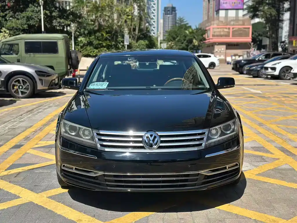 Volkswagen Phaeton — миниатюра 2