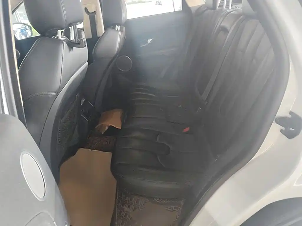 Land Rover Evoque (Import) — миниатюра 17