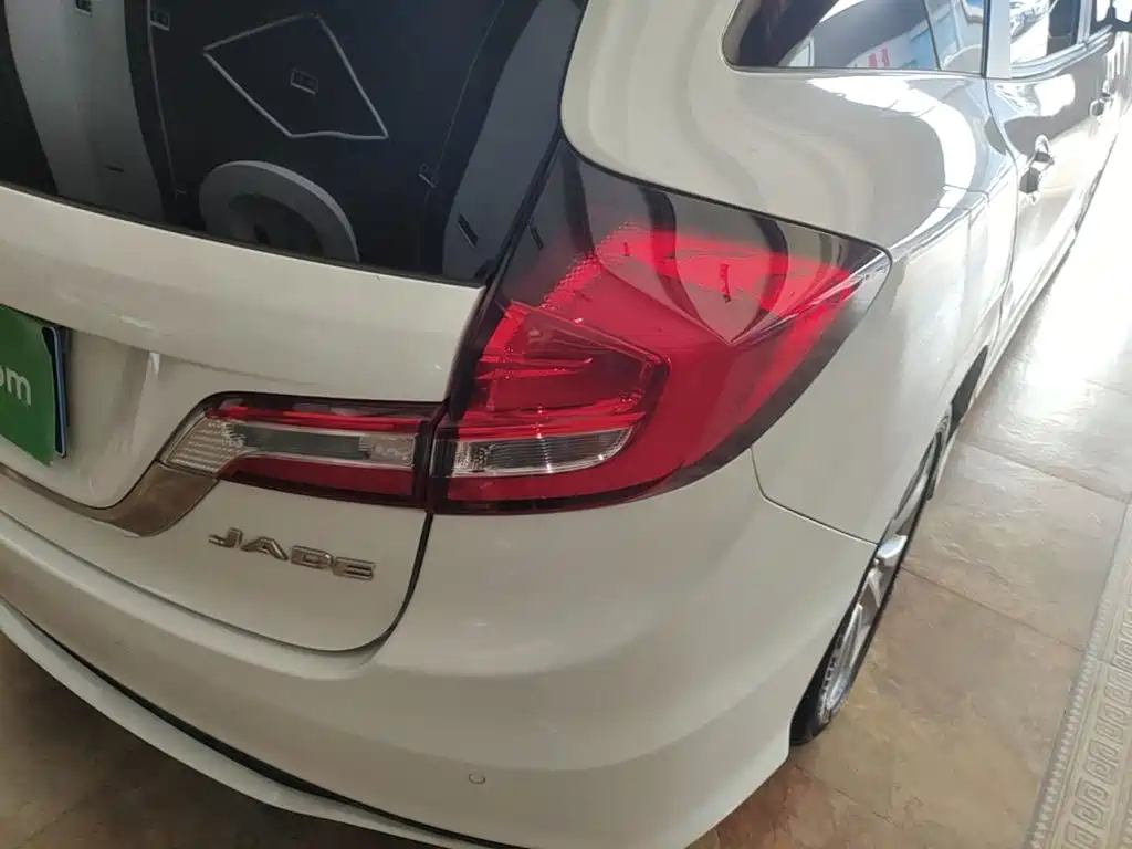 Honda Jade — миниатюра 8