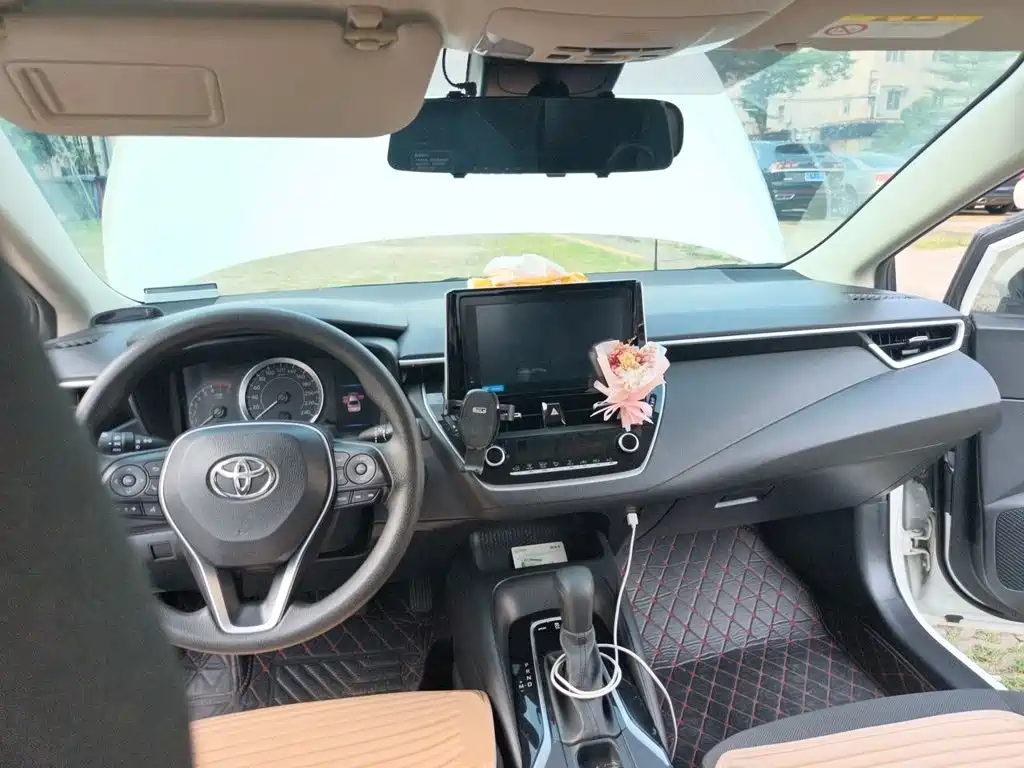 Toyota Corolla — миниатюра 5