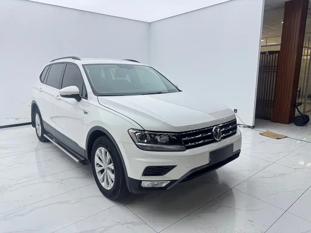 Volkswagen Tiguan L — миниатюра 3