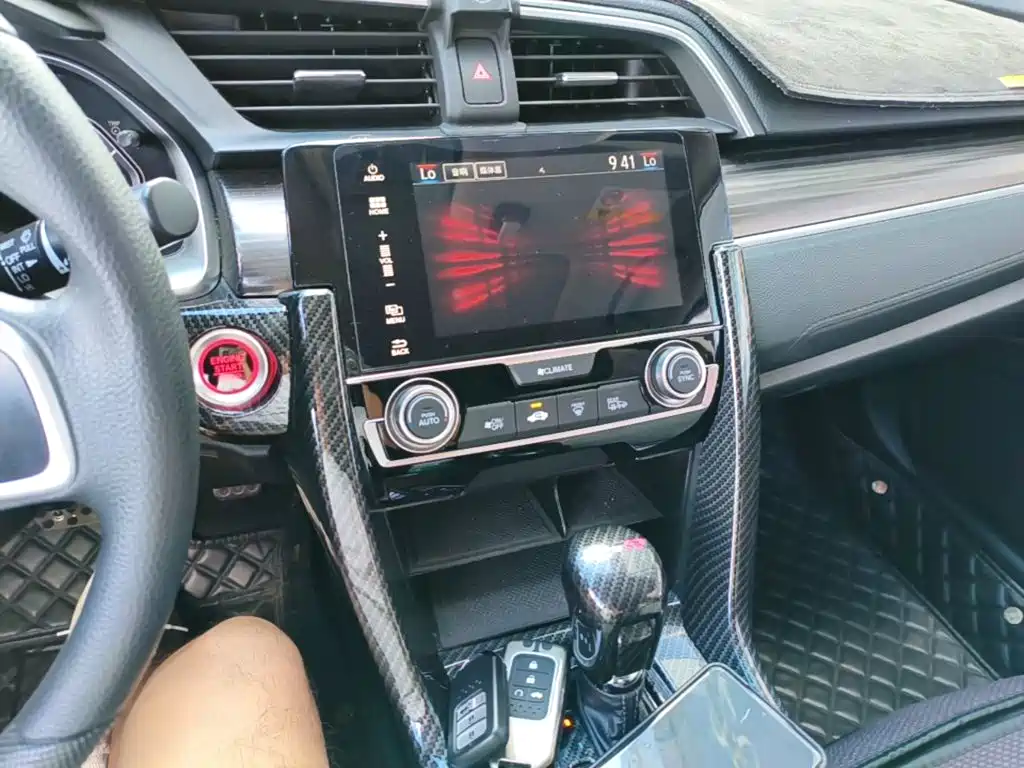 Honda Civic — миниатюра 18
