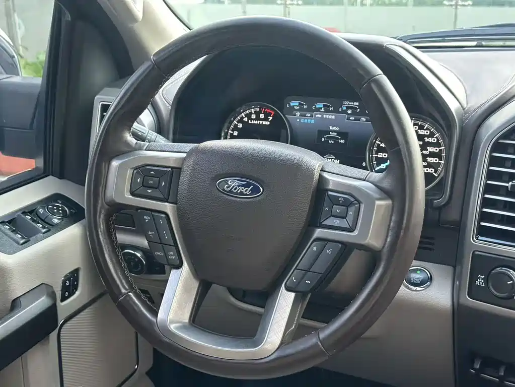 Ford F-150 Raptor — миниатюра 15