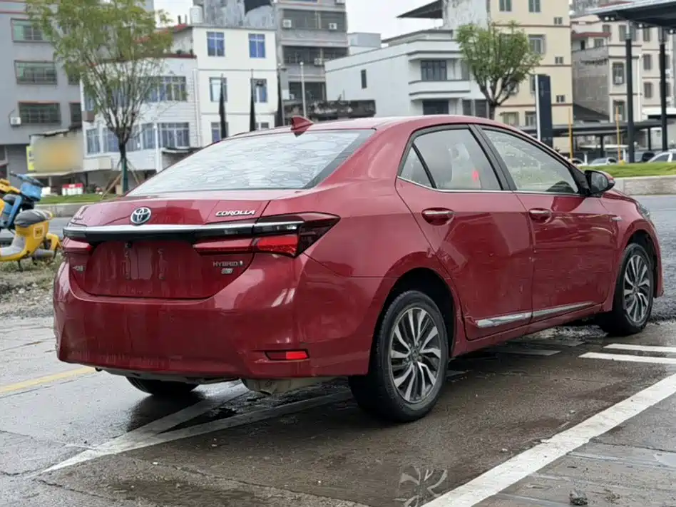 Toyota Corolla — миниатюра 11