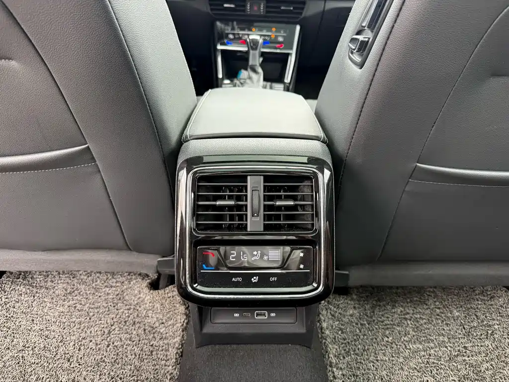 Volkswagen Passat — миниатюра 9