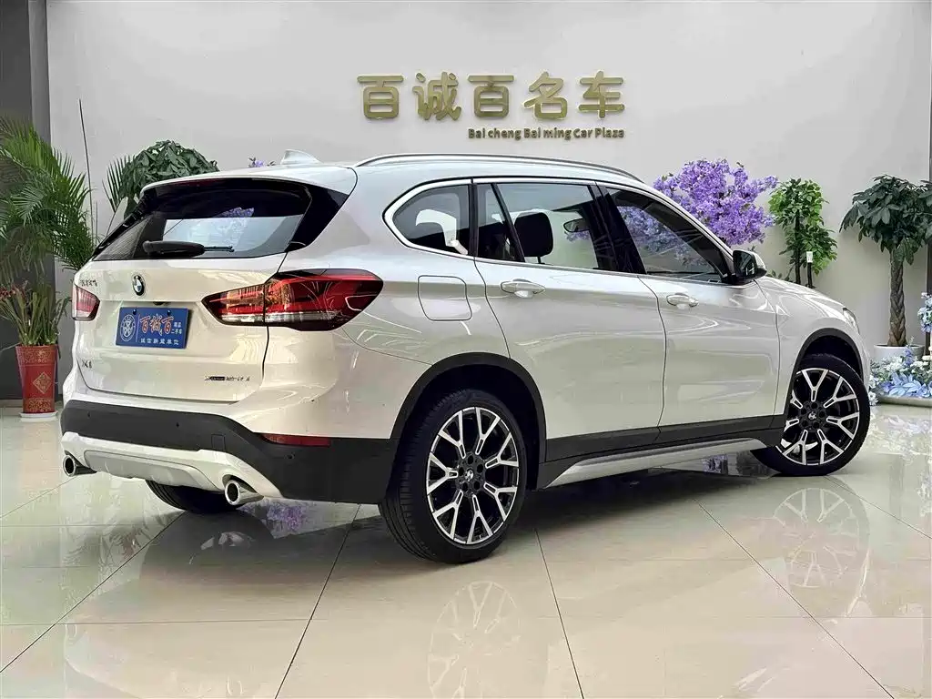 BMW X1 — миниатюра 5