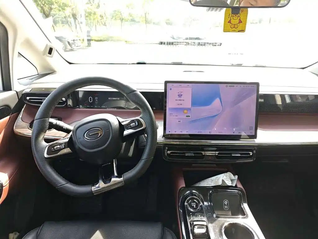 GAC Motor Trumpchi E8 PHEV — миниатюра 5