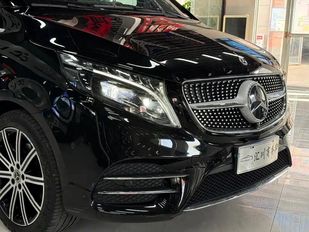Mercedes-Benz V-Class — миниатюра 2