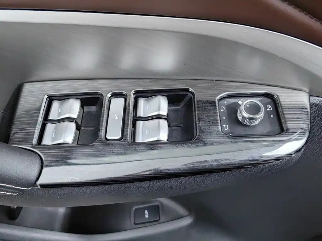 Wey Wey VV6 — миниатюра 9