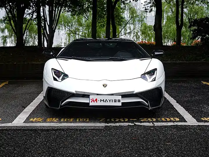 Lamborghini Aventador 2011 LP 700-4