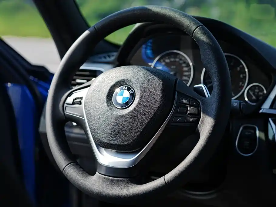 BMW 3 Series — миниатюра 7