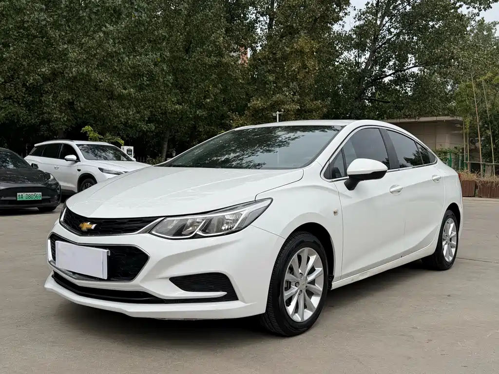 Chevrolet Cruze 2018 320 AT