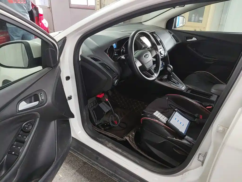 Ford Focus — миниатюра 16
