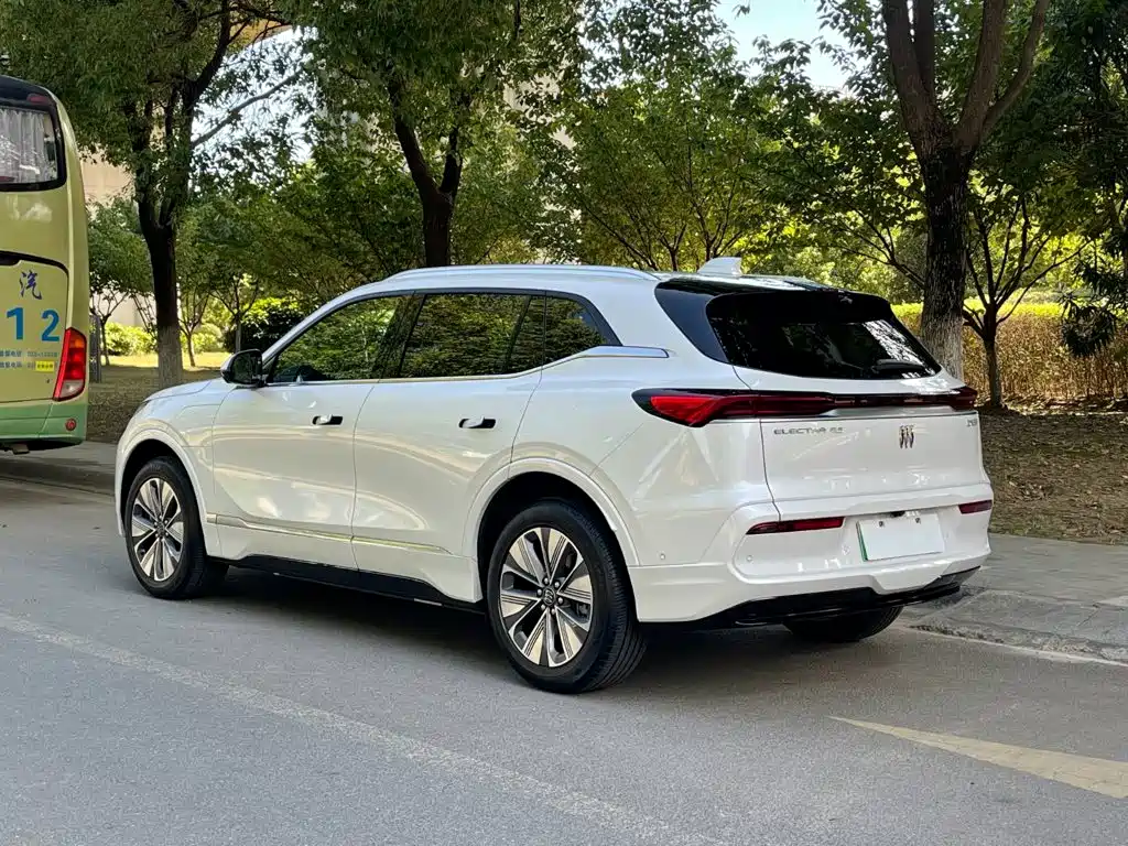 Buick E5 — миниатюра 6