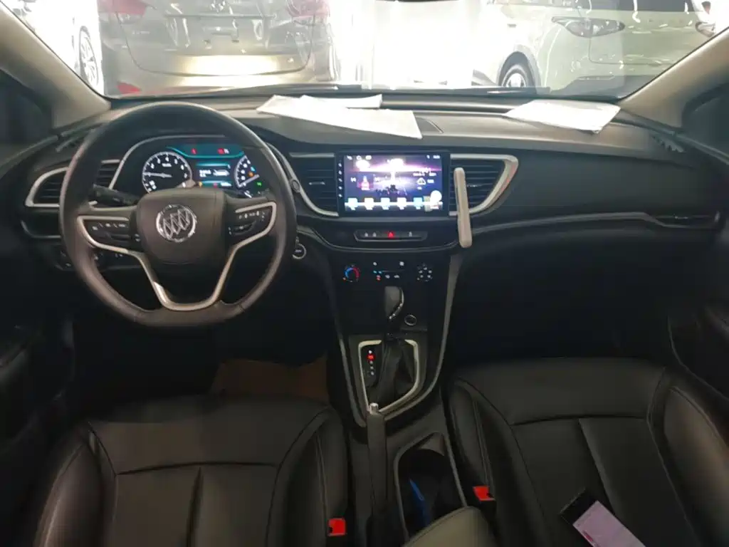 Buick Excelle — миниатюра 10