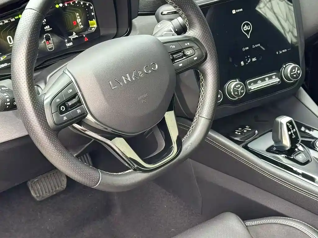 Lynk & Co 03 — миниатюра 7