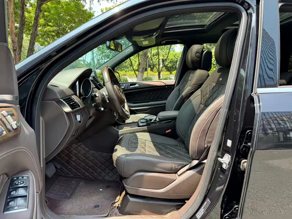 Mercedes-Benz GLS — миниатюра 8