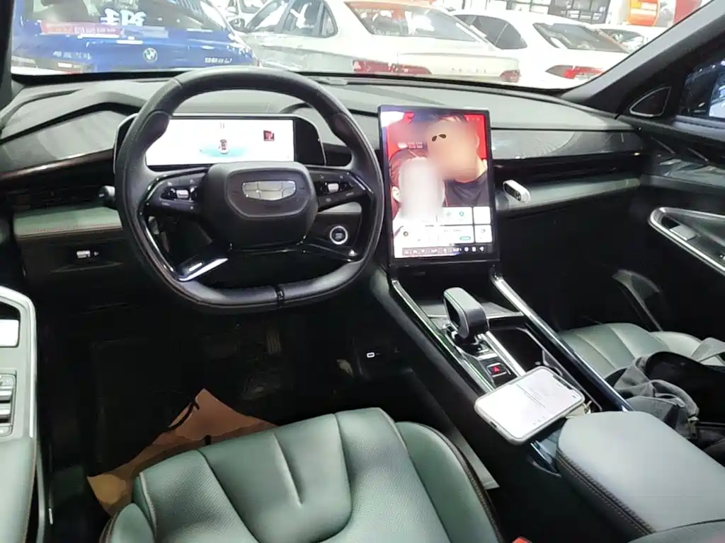 Geely Boyue — миниатюра 10