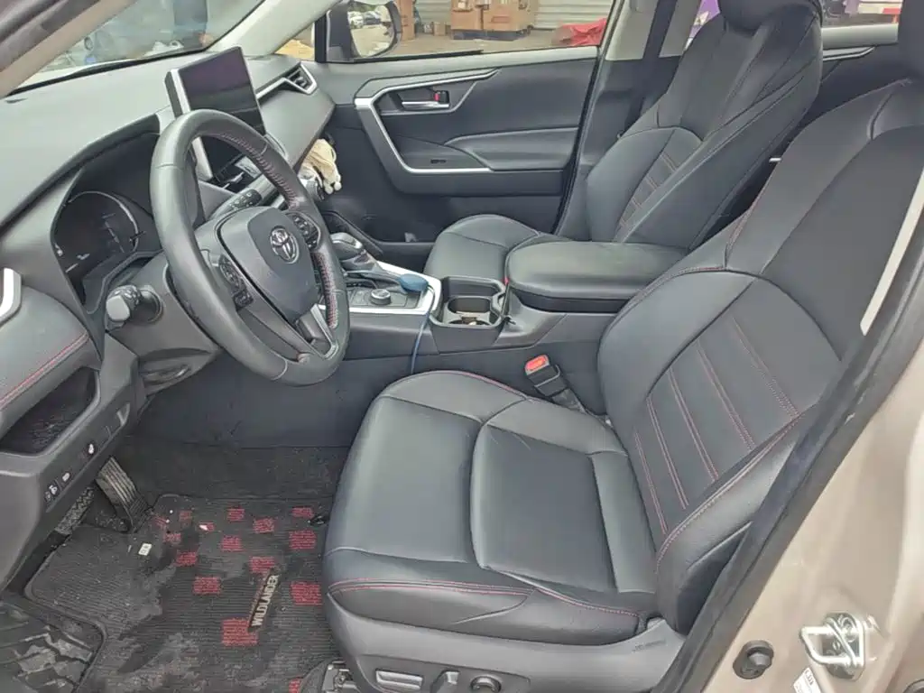 Toyota Wildlander New Energy — миниатюра 15