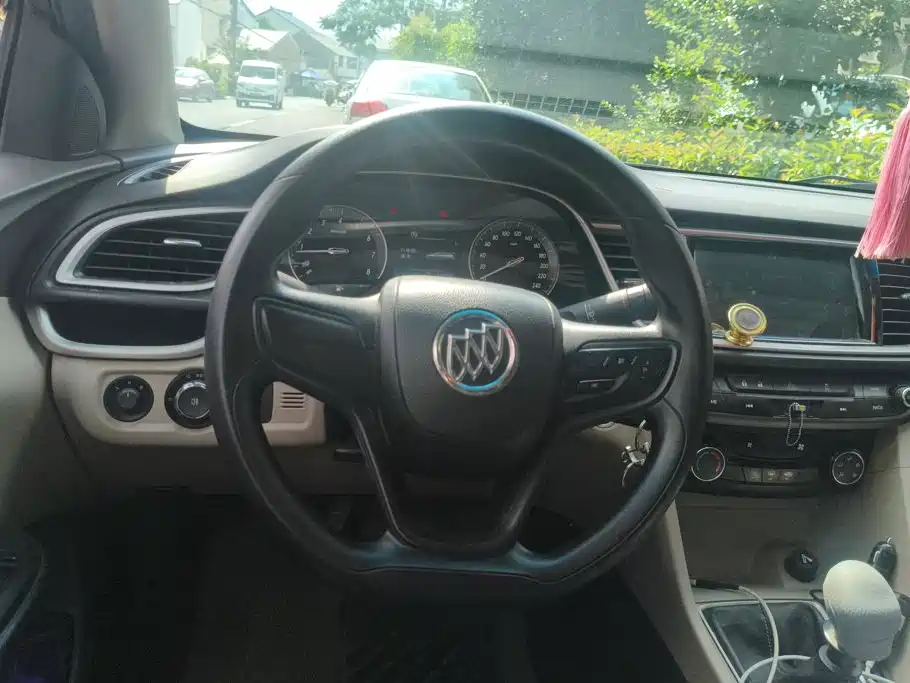Buick Excelle — миниатюра 15