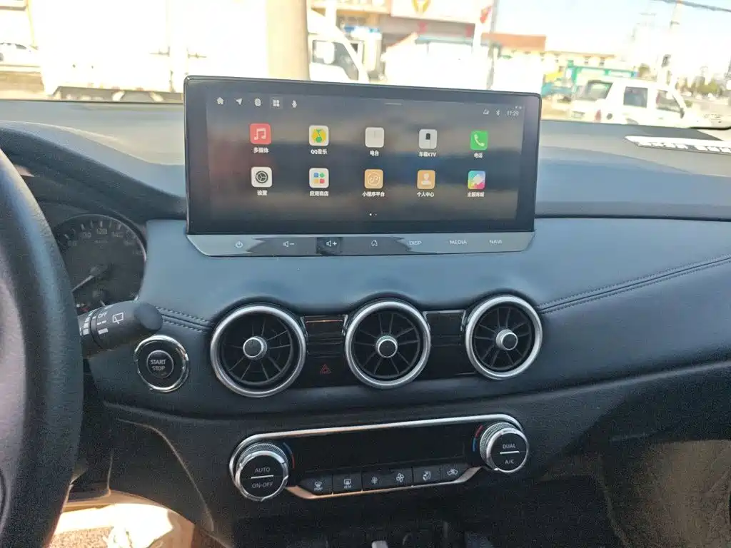 Nissan Qashqai — миниатюра 14