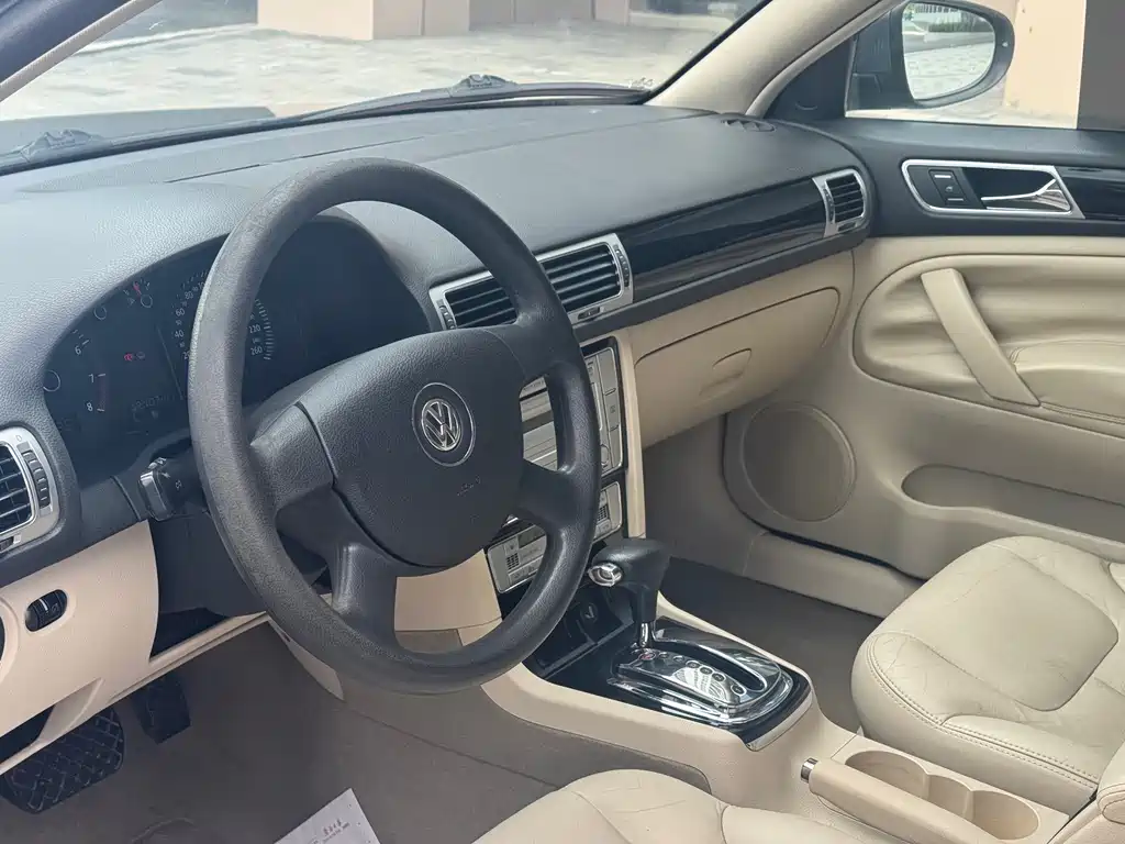 Volkswagen Passat Lingyu — миниатюра 6