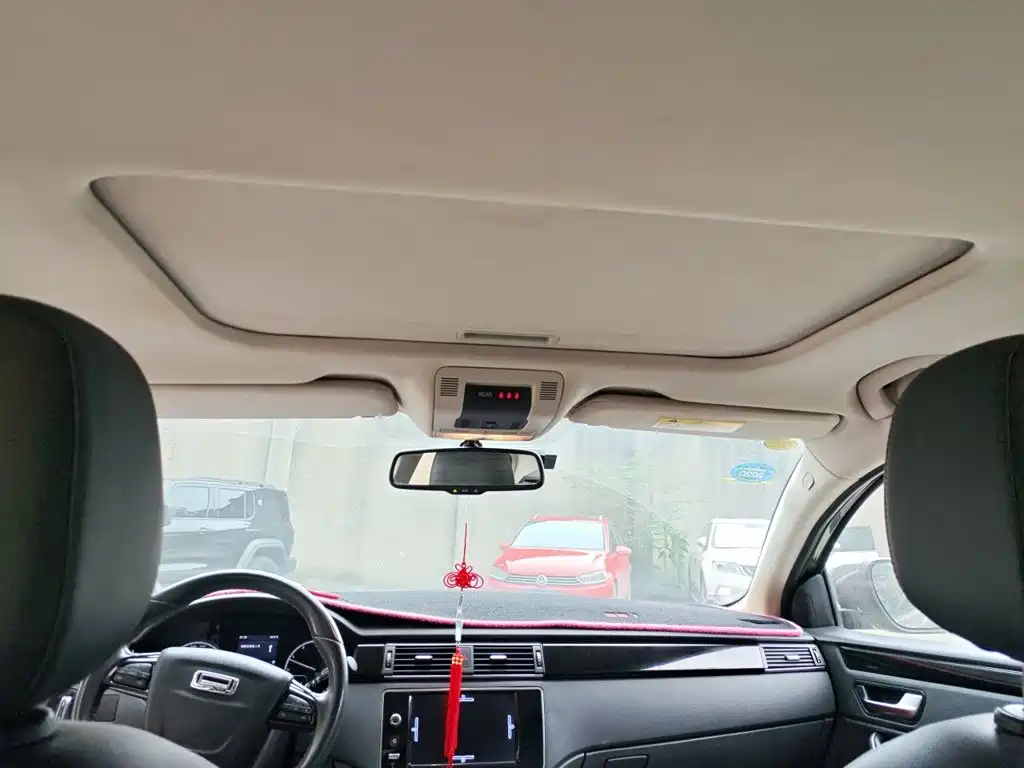Qoros Qoros 3 — миниатюра 20