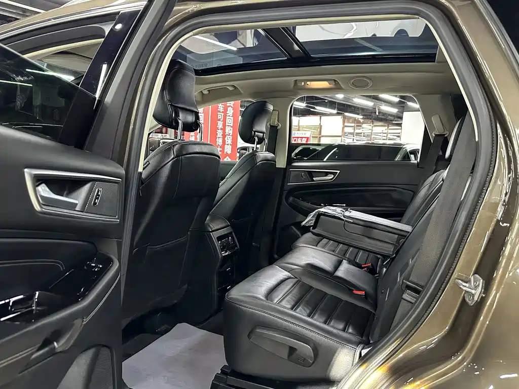 Ford Edge — миниатюра 19