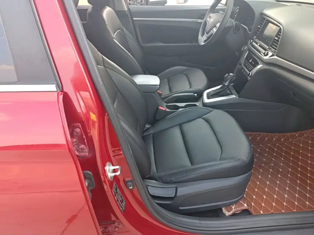 Hyundai Elantra — миниатюра 25