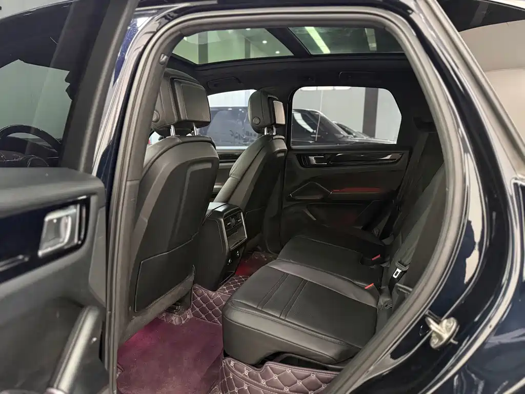 PORSCHE CAYENNE NEW ENERGY