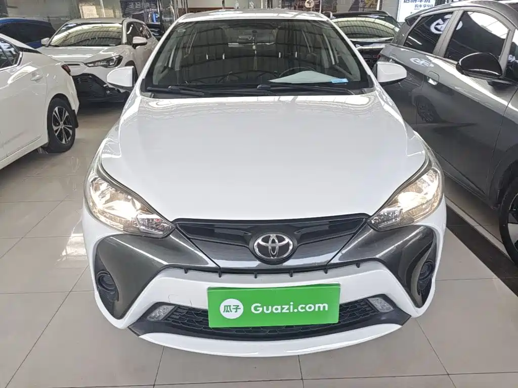 Toyota Yaris L — миниатюра 3