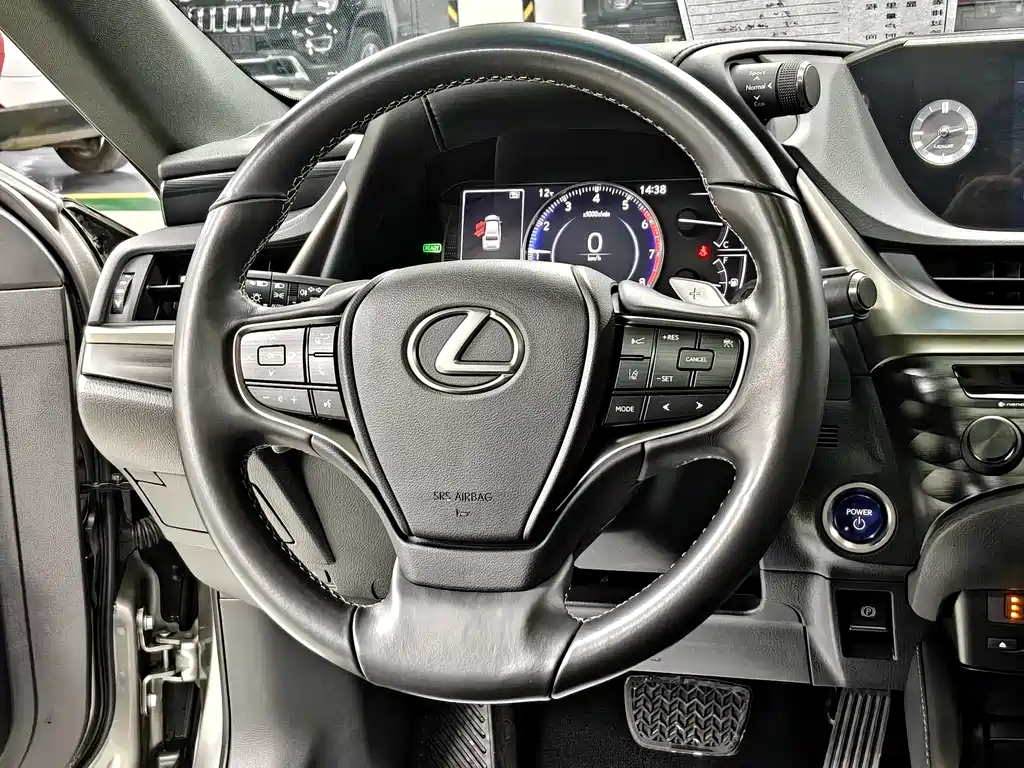Lexus ES — фотографии объявления, Фото 17