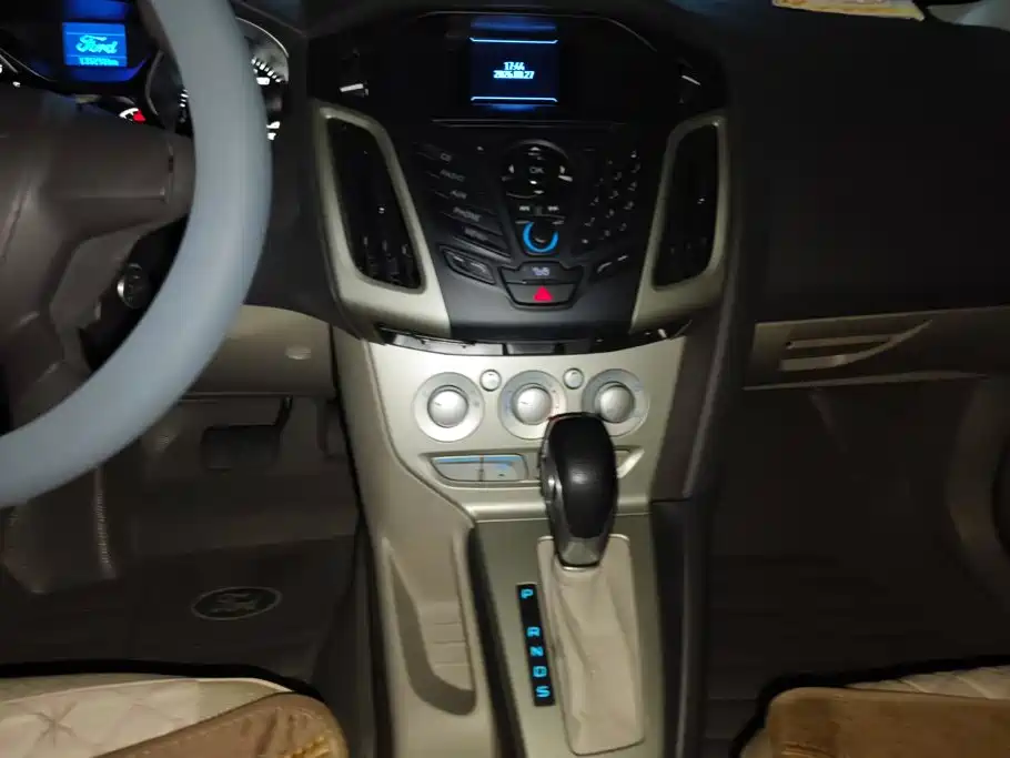 Ford Focus — миниатюра 13