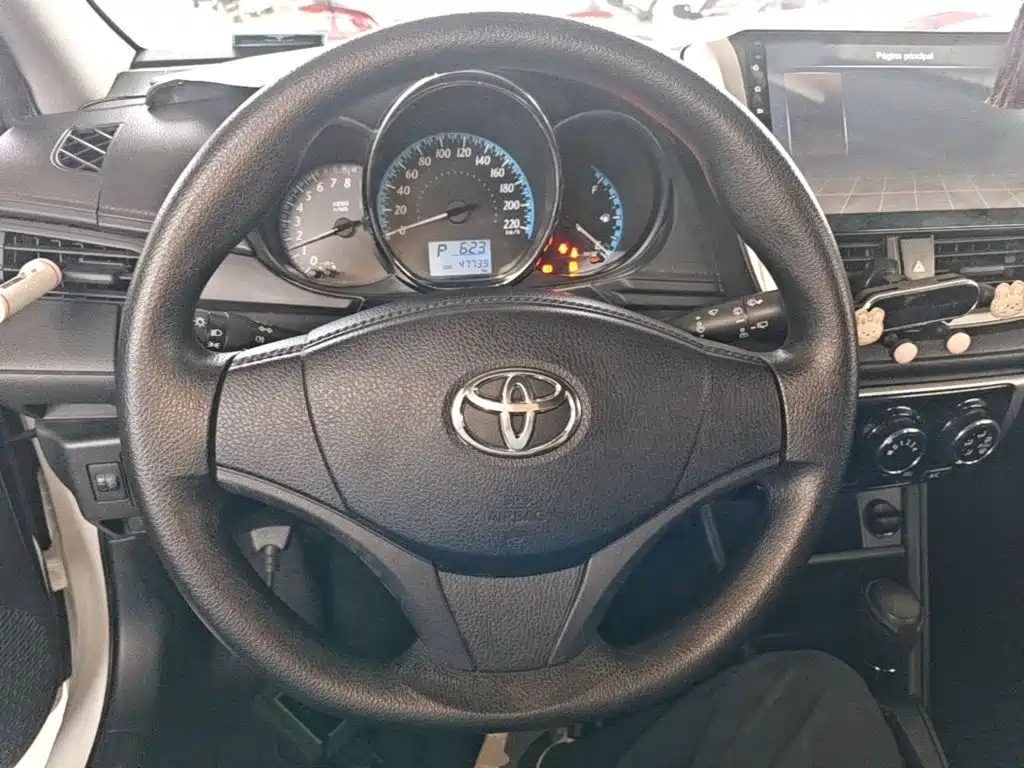 Toyota Yaris L — миниатюра 11