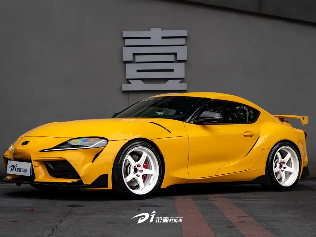 TOYOTA SUPRA