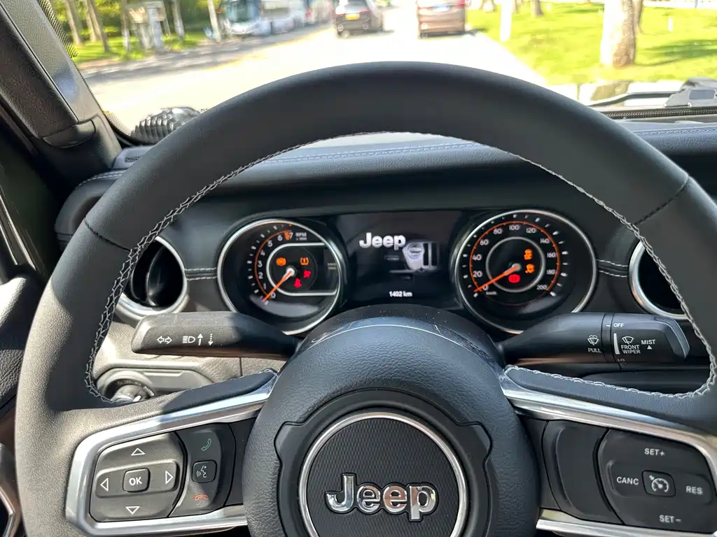 Jeep Gladiator — миниатюра 24