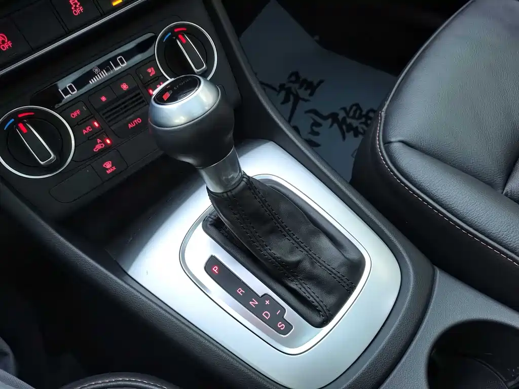 Audi Q3 — миниатюра 10